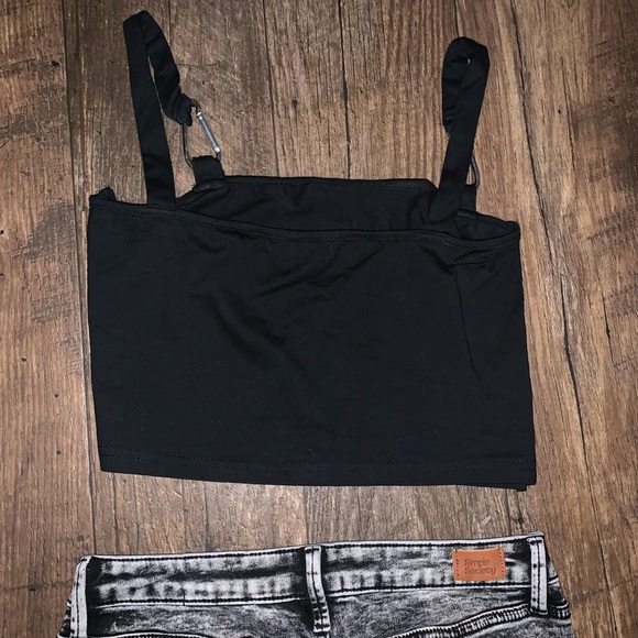 Barbed Wire Top - Picture 2 of 3